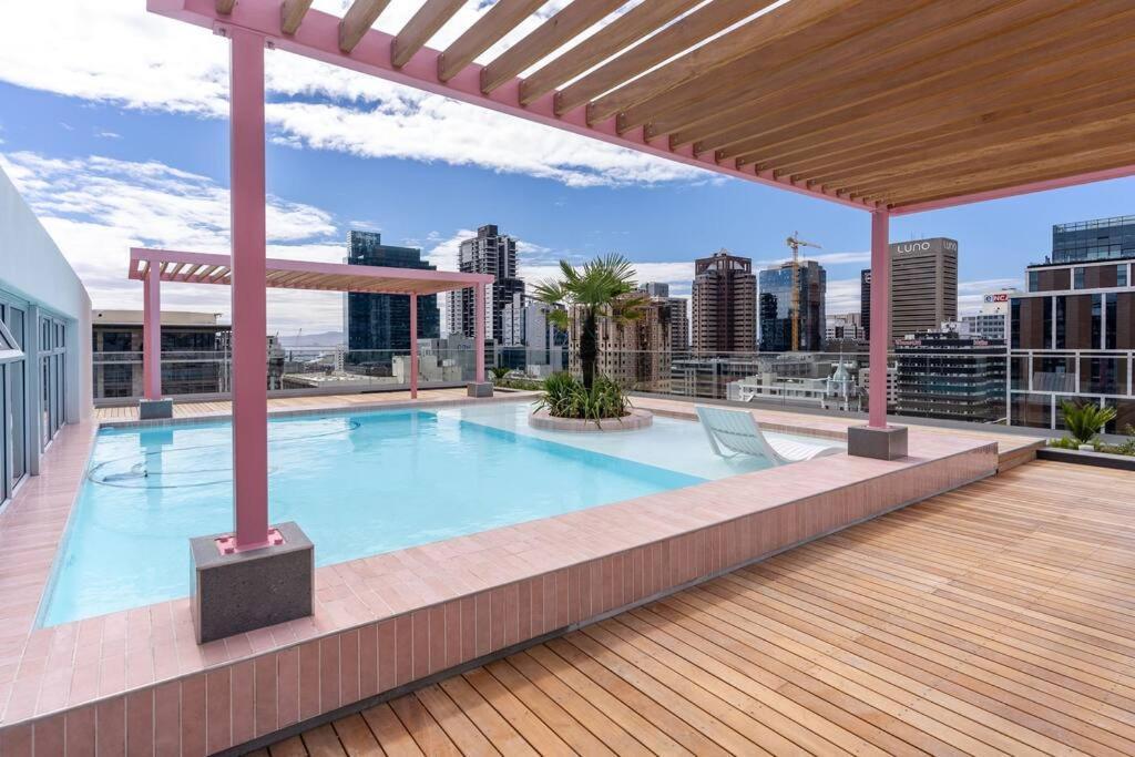 The Rose 604: With Rooftop Pool Cape Town