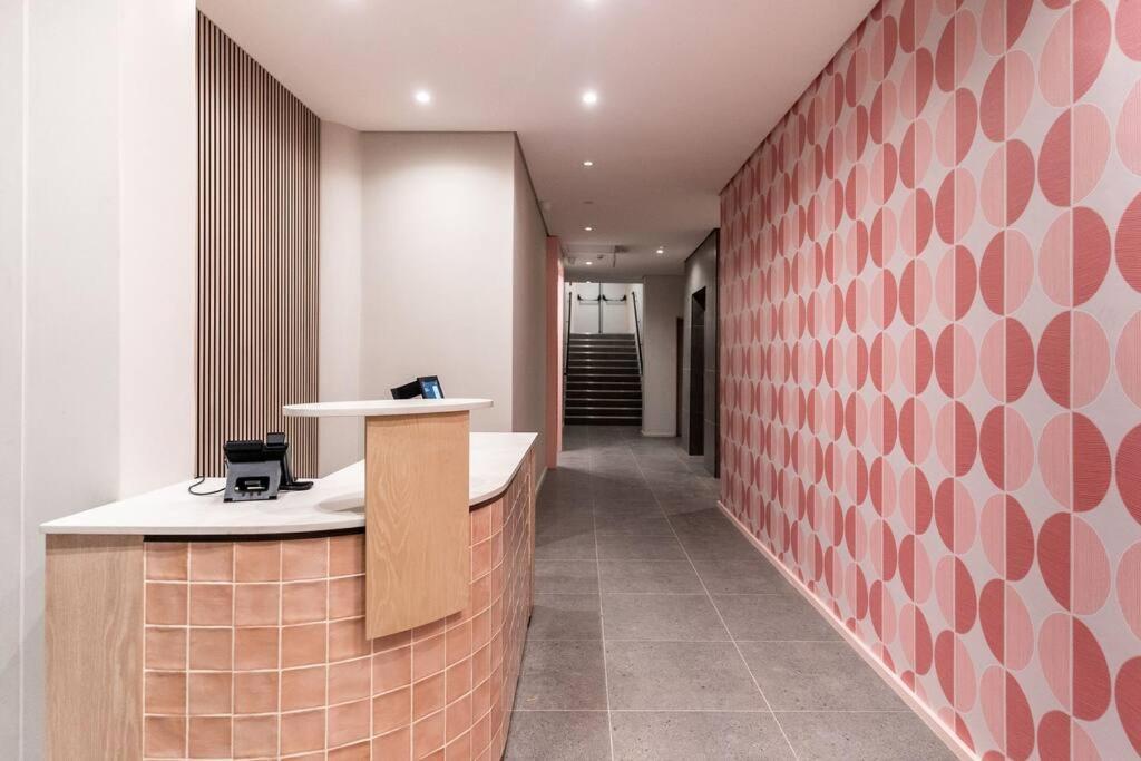 The Rose 604: With Rooftop Pool Apartment