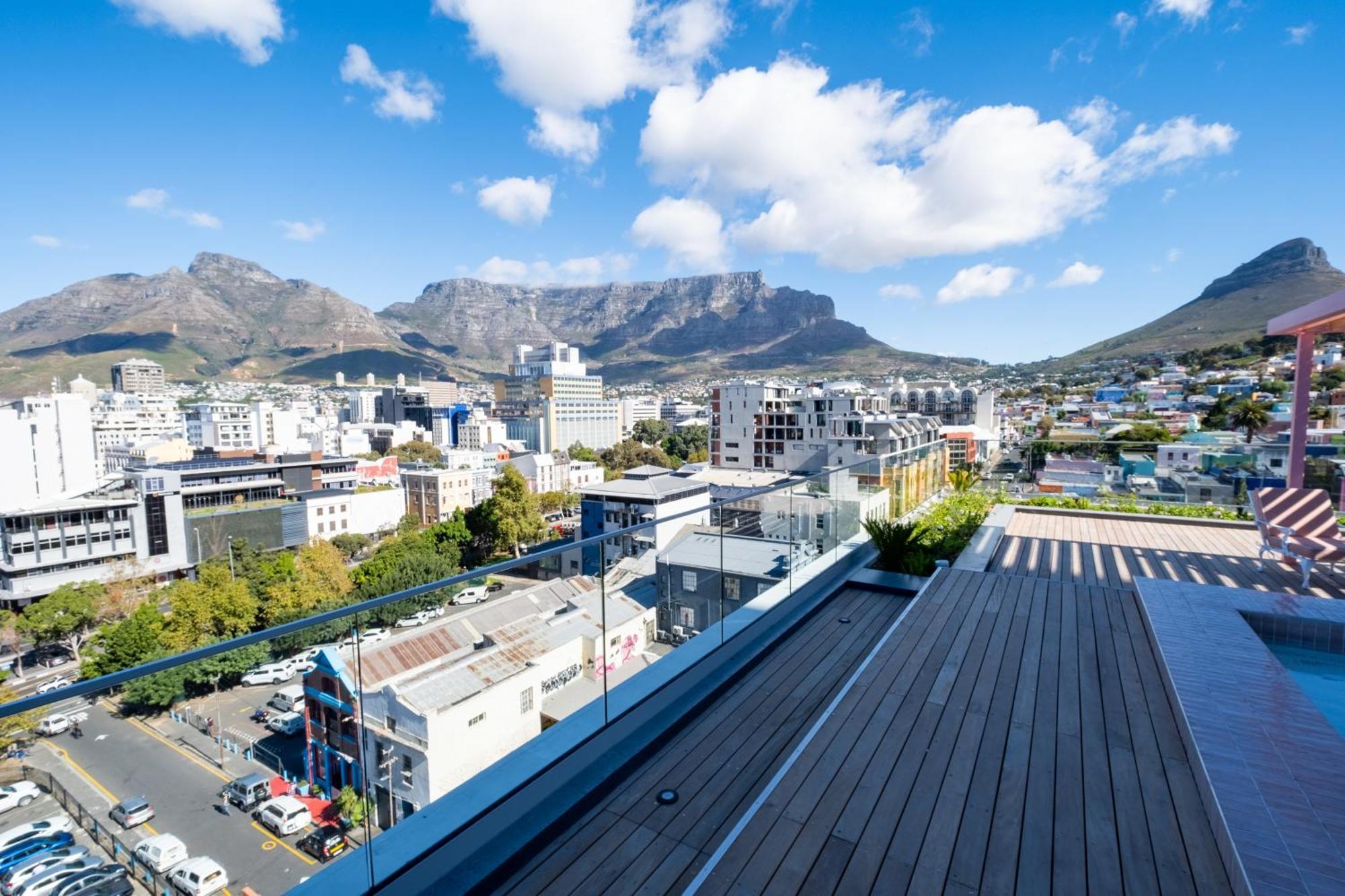 The Rose 604: With Rooftop Pool Cape Town
